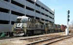 NS 7670 leads a train at Southern Junction